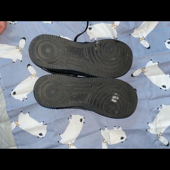 NIKE AIR FORCE 1s - Picture 2 of 2